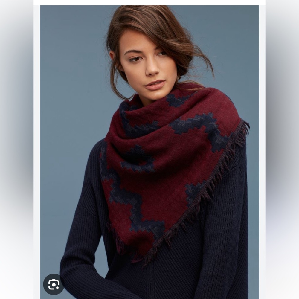 Aritzia Wilfred Diamond Mosaic Wool Blanket Scarf